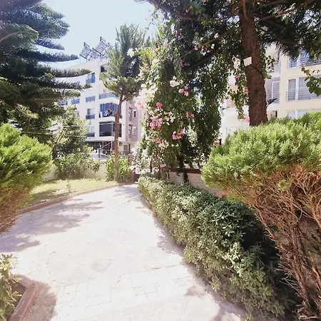 Apartment 2 Yatak Odasi 1 Salon Daire Antalya